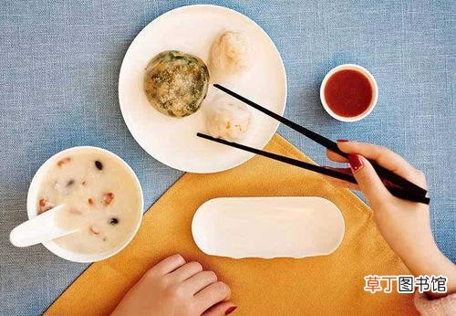 朋友搬家送钱好还是买东西好 朋友搬家送多少钱合适