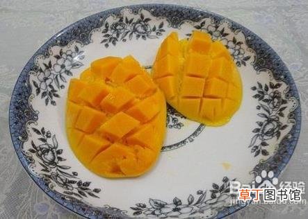 芒果怎么吃？芒果怎样剥皮？芒果剥皮方法