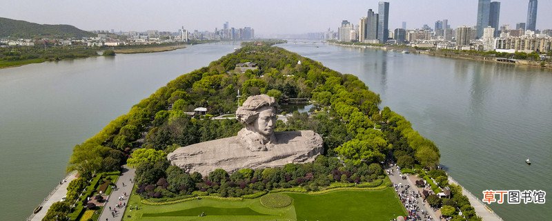 沁园春长沙营造了怎样的意境 沁园春长沙描绘的意境