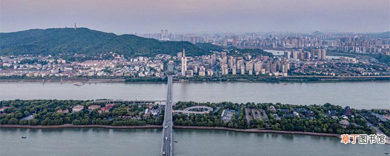 沁园春长沙形象特点 沁园春长沙的形象
