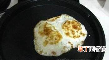 怎样用电饼铛煎鸡蛋？