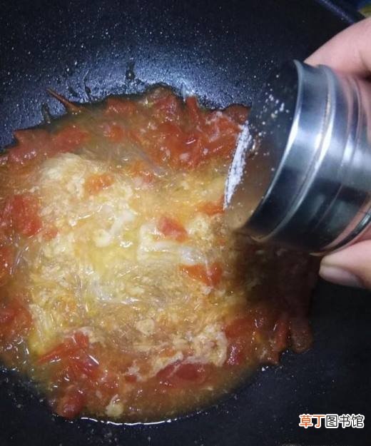 怎样做美味的番茄粉丝汤？