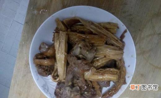 腐竹焖鸭肉的家常做法