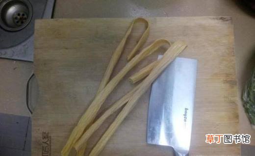 腐竹焖鸭肉的家常做法