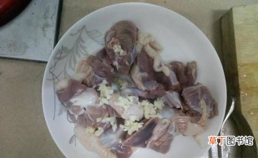 腐竹焖鸭肉的家常做法