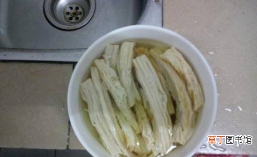 腐竹焖鸭肉的家常做法