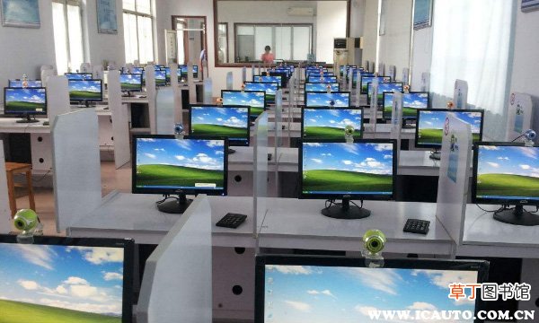 女生学车后悔学手动挡，学车一半可以换自动挡吗