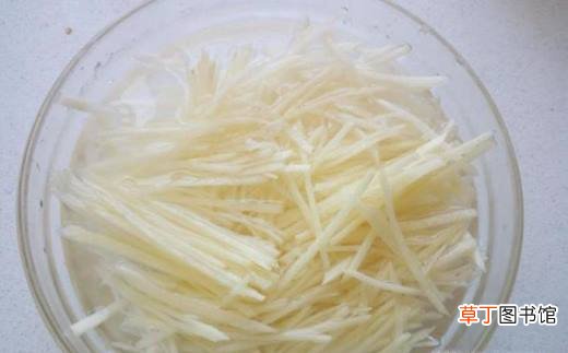 气豆炒土豆丝的做法