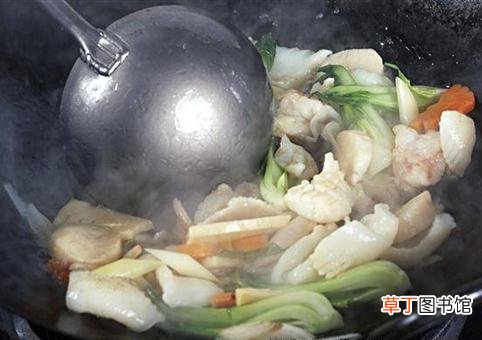 炒菜是否需要盖锅盖呢?炒菜盖锅盖好不好