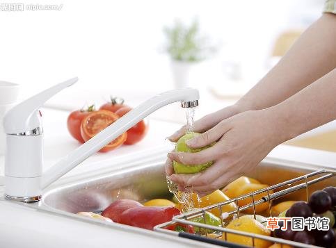 怎么洗水果才干净？如何清洗葡萄、苹果、杨梅、桃子