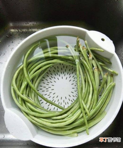 南方“泡酸豇豆”的做法