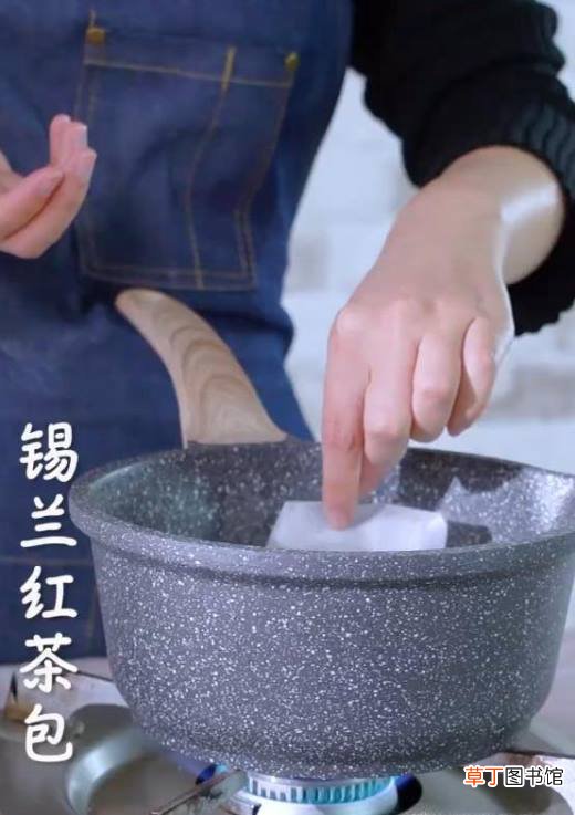 海盐奶盖珍珠奶茶的做法