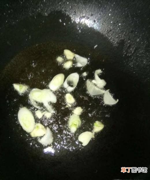 香干火腿肠炒杏鲍菇的做法