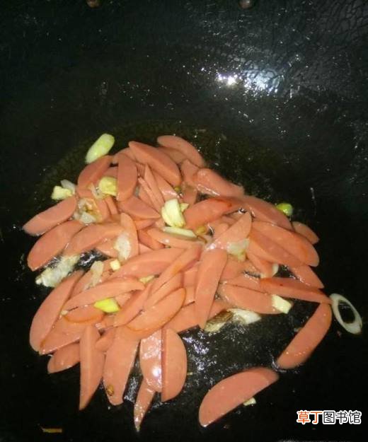 香干火腿肠炒杏鲍菇的做法