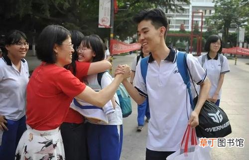 考试当天不能穿红色 送考家长不宜穿的颜色