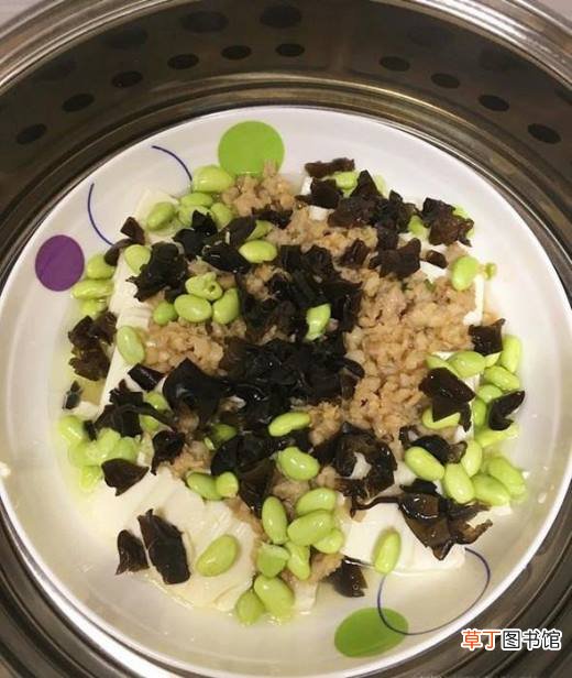 肉糜木耳毛豆米蒸豆腐的家常做法