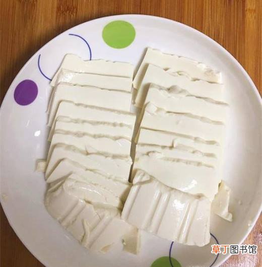 肉糜木耳毛豆米蒸豆腐的家常做法