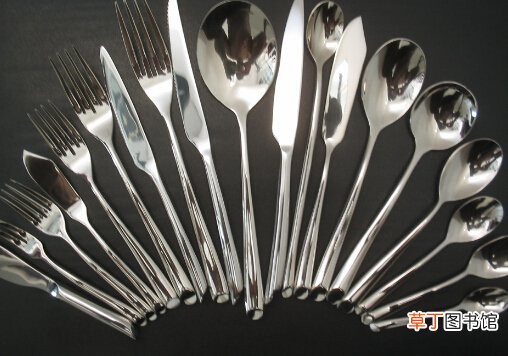 不锈钢餐具的选购-不锈钢餐具的使用注意事项