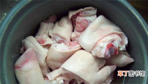 猪脚不一样的做法,,,干锅盐味猪脚