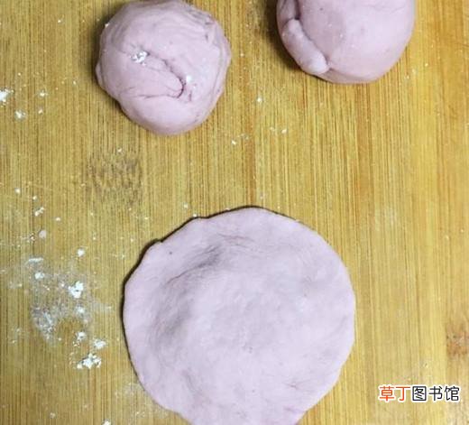 紫薯芝麻包的家常做法
