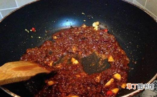 学习鸡蛋灌饼的酱料做法