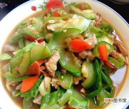 家常菜,青椒炒荀瓜清凉夏季菜