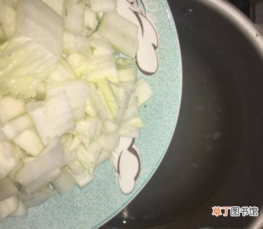 如何煮鳕鱼白菜粥？