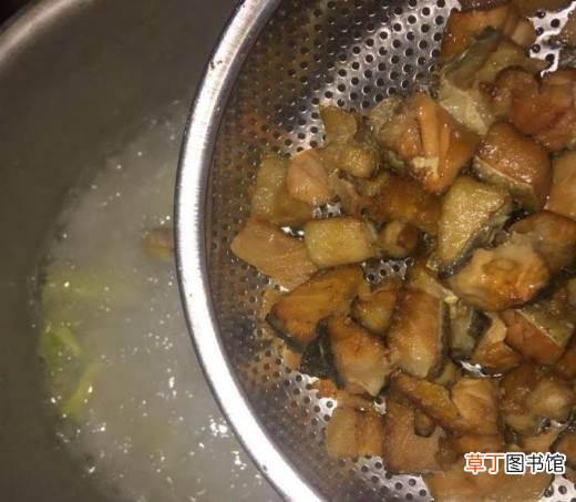 如何煮鳕鱼白菜粥？