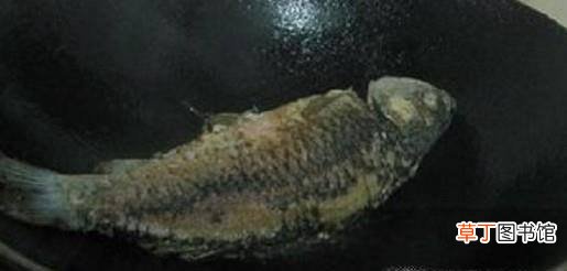 鲫鱼怎么做好吃——红烧鲫鱼