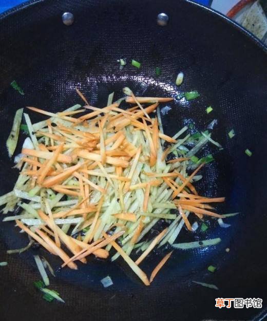 怎样做美味的豆豉炒胡萝卜白萝卜？
