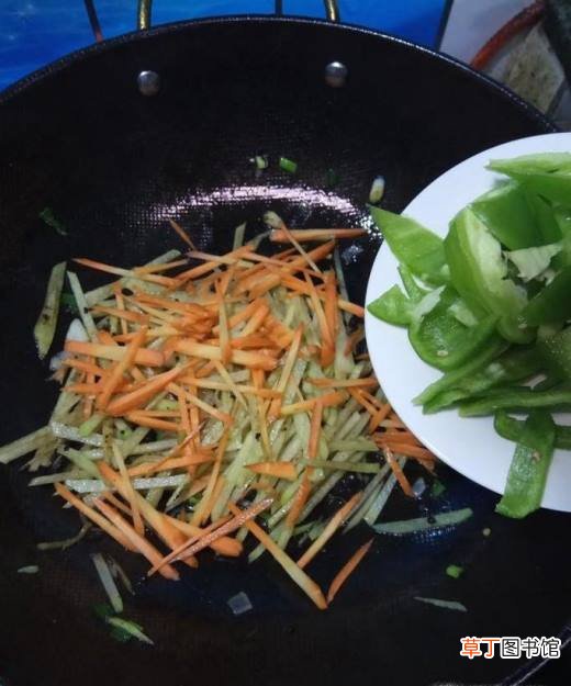 怎样做美味的豆豉炒胡萝卜白萝卜？