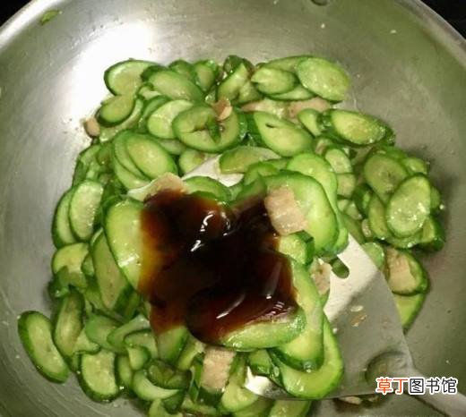 五花肉片炒丝瓜的家常做法
