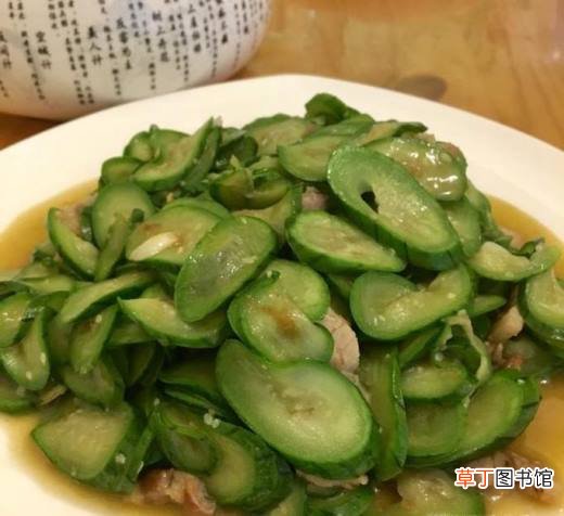 五花肉片炒丝瓜的家常做法