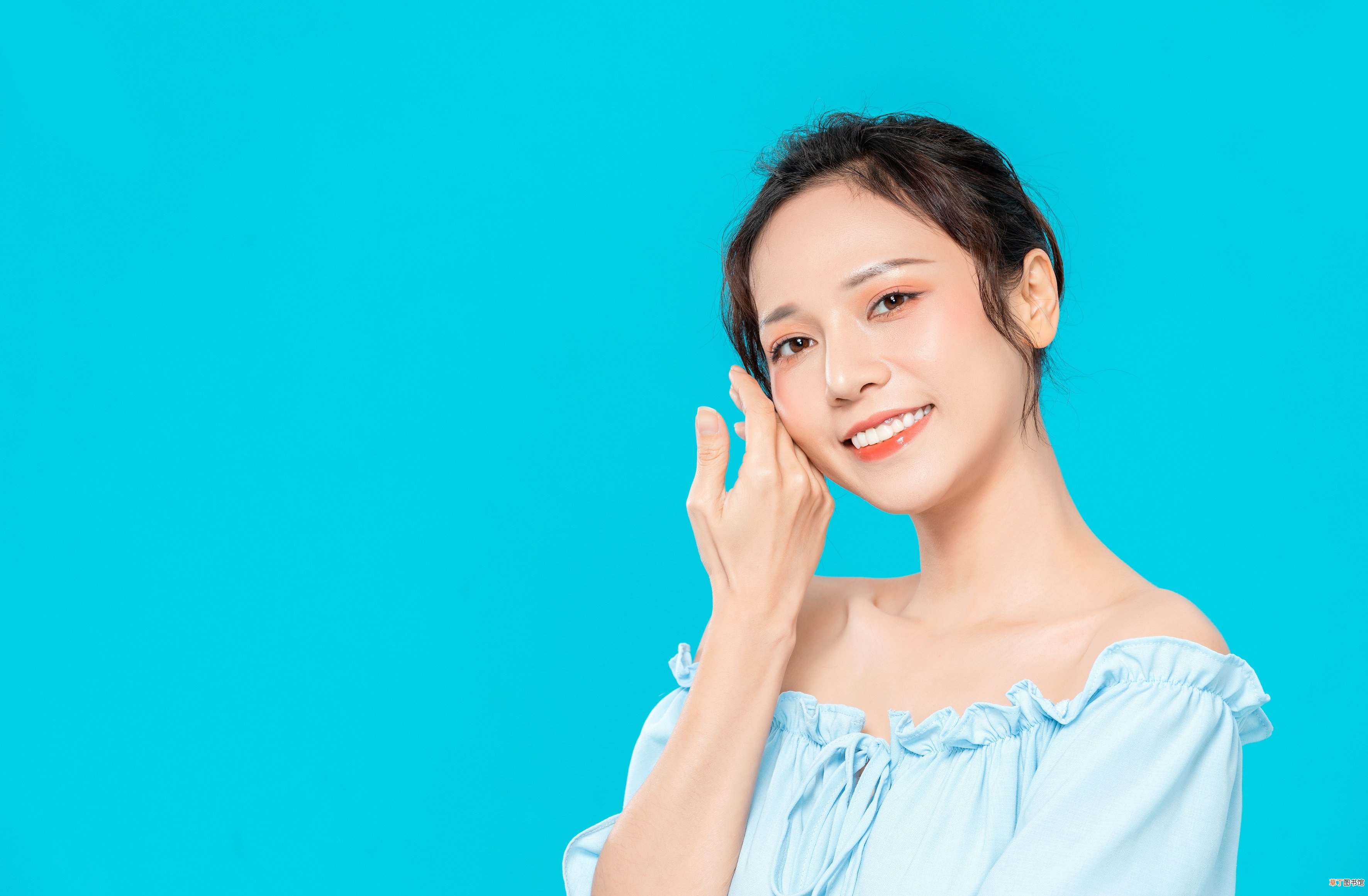 第一次跟相亲对象见面聊什么 和相亲对象见面聊什么
