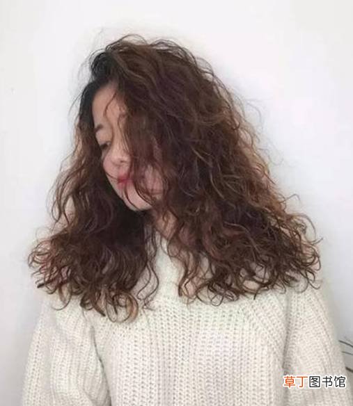 太瘦的脸型剪什么发型