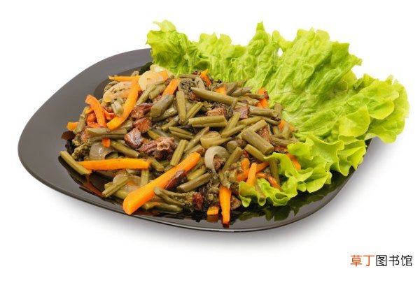 干蕨菜如何正确的泡发,时令野菜的美味推荐