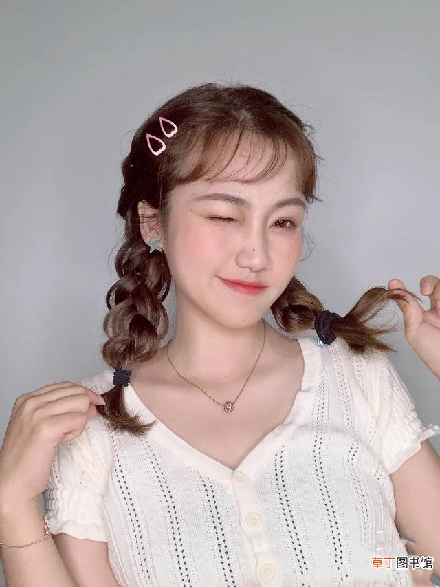 卷发怎么扎好看 中卷发怎么扎好看又简单