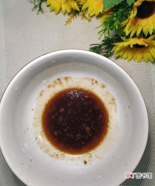 怎样做美味的蒜苔香菇炸酱面？