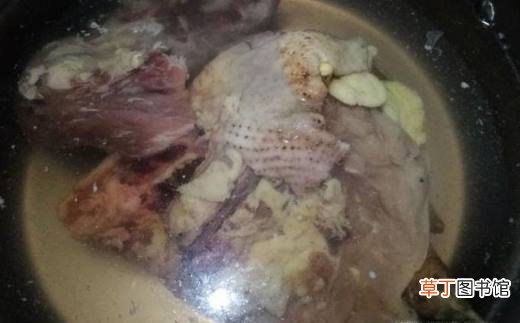 当归炖鸡汤的家常做法