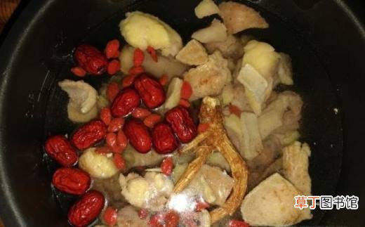 当归炖鸡汤的家常做法