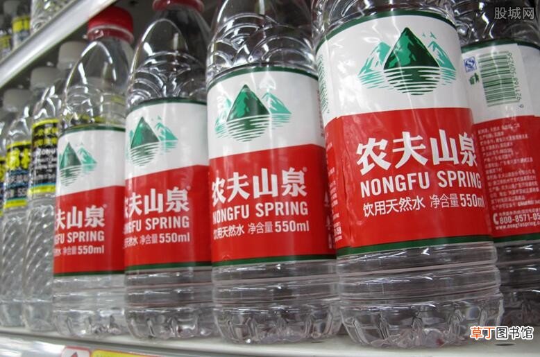 小学生发现农夫山泉瓶身有错误,获官方奖励