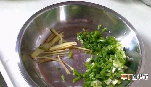 土豆鸡腿的做法