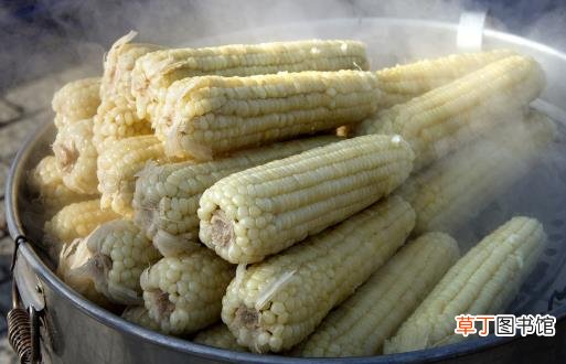 让煮熟的玉米保持鲜甜的小妙招 做成美味玉米炊饭