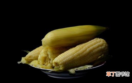 让煮熟的玉米保持鲜甜的小妙招 做成美味玉米炊饭