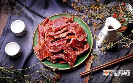 慢性咽炎可以吃牛肉干吗