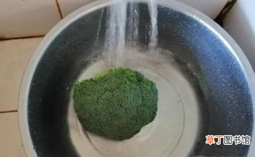 怎样做好吃的西兰花拌海带？