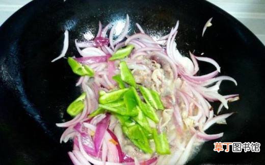圆葱炒羊肉卷的做法
