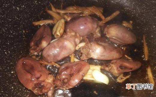 开胃家常菜,鸭心炒菠萝的做法