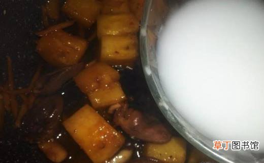 开胃家常菜,鸭心炒菠萝的做法