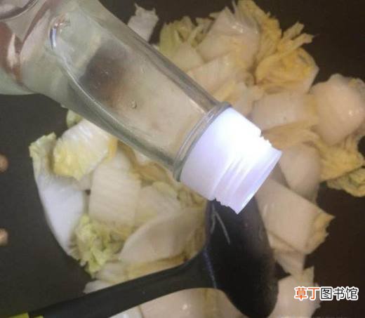 如何做酸辣白菜好吃？